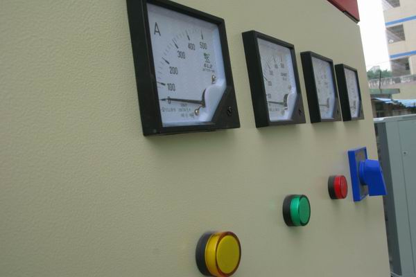 红山街道配电柜-3683讲讲配电柜注意事项